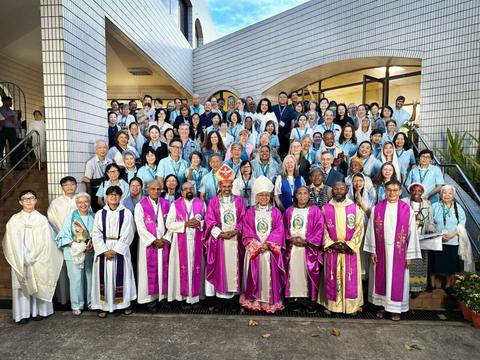 Delegates and clergy of the 2024 Extraordinary International Congress of the Flame of Love gathered in Singapore