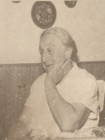 Sepia portrait of Elizabeth Kindelmann in her later years